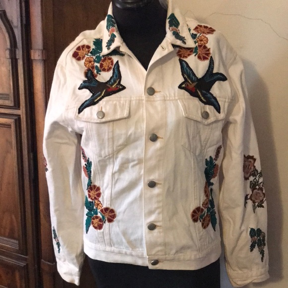 Zara Women “Cooler then you” Embroidered Beaded White Jean Jacket RARE - Picture 4 of 11